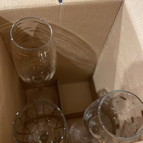 Mikasa - Cheers Metallics - Gold set of 10 flutes total - Picture 5 of 6